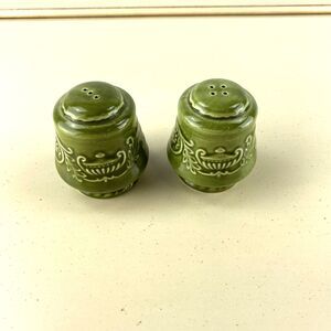 Canonsburg Pottery Salt & Pepper Shakers Green Olive Regency Ironstone Pattern